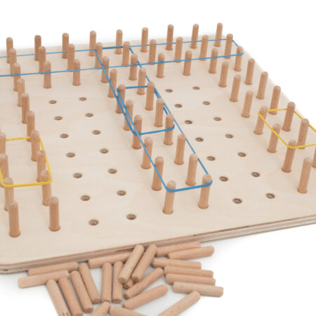 Montessori Geoplan wyjmowane kołki 10x10